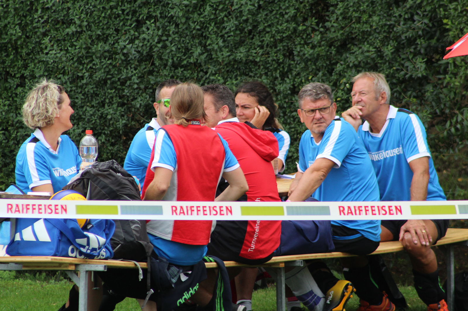 Volley  (36)